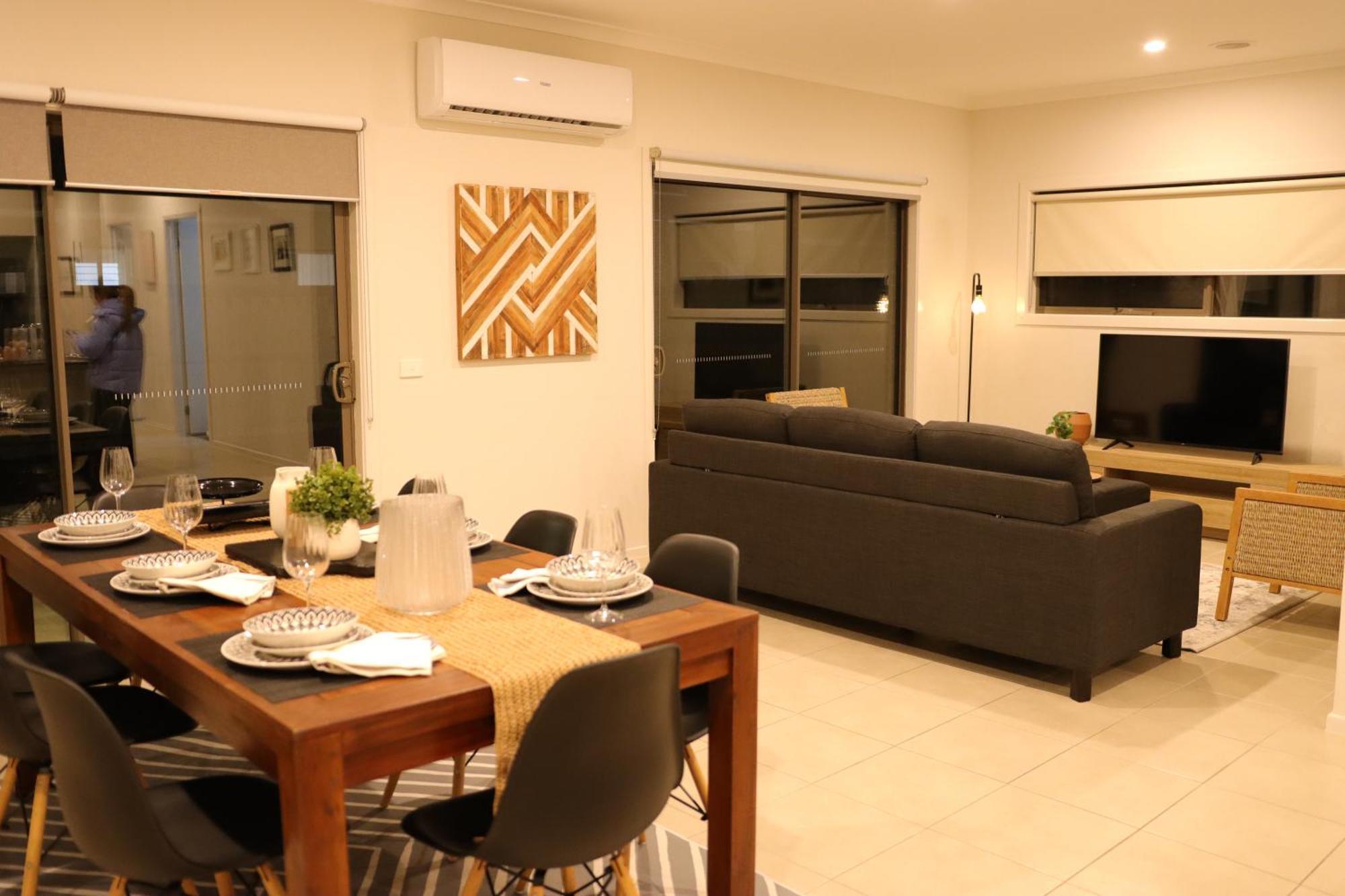 Melbourne Holiday House For 15 Peoples In Sanctuary Lake Point Cook Dış mekan fotoğraf
