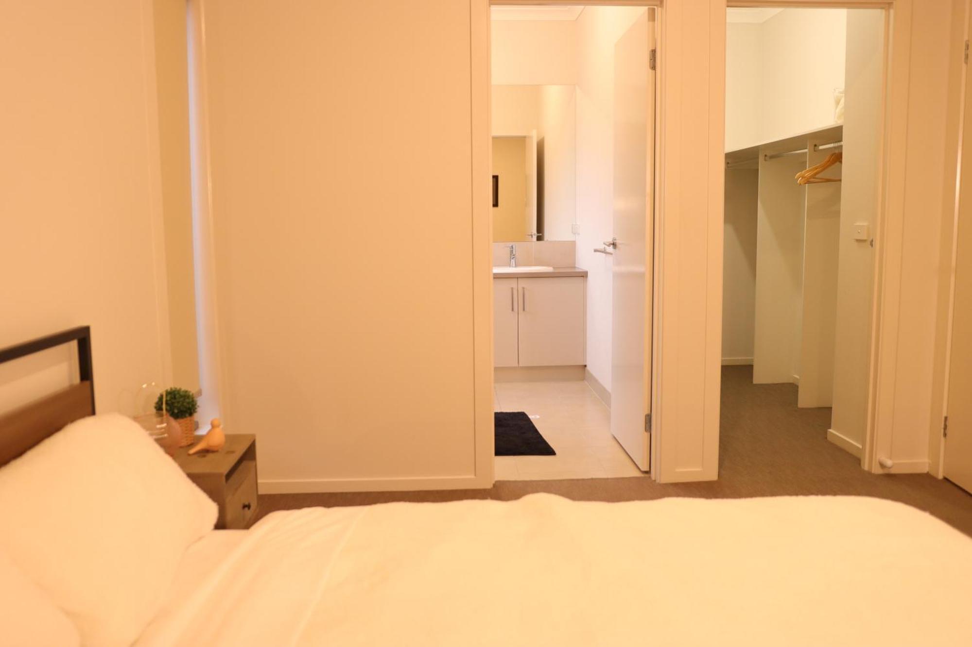 Melbourne Holiday House For 15 Peoples In Sanctuary Lake Point Cook Dış mekan fotoğraf