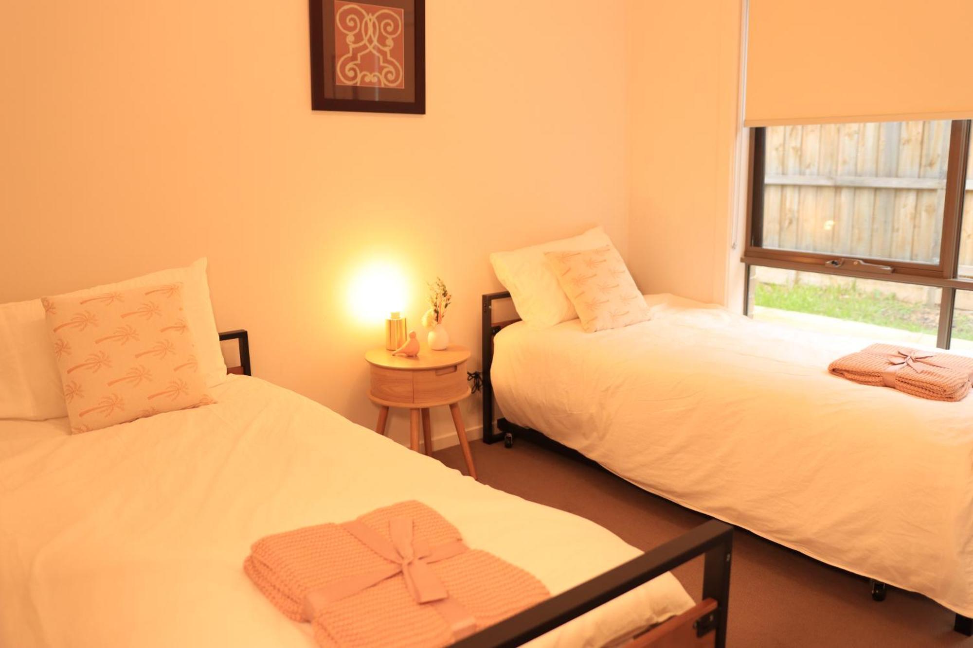 Melbourne Holiday House For 15 Peoples In Sanctuary Lake Point Cook Dış mekan fotoğraf